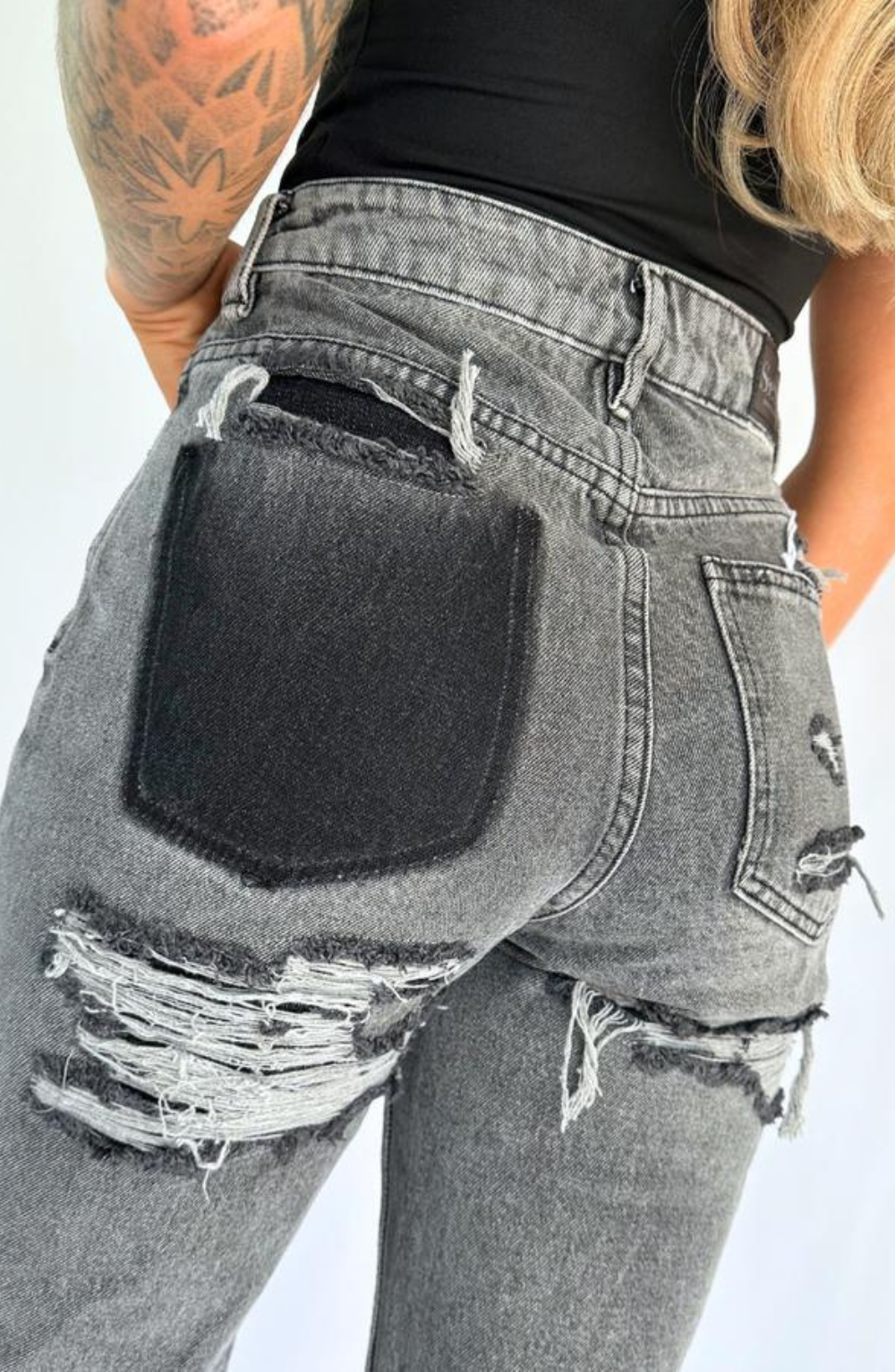 Claw Dark Grey Jeans